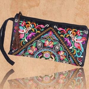 Embroidered Multicolor Clutch